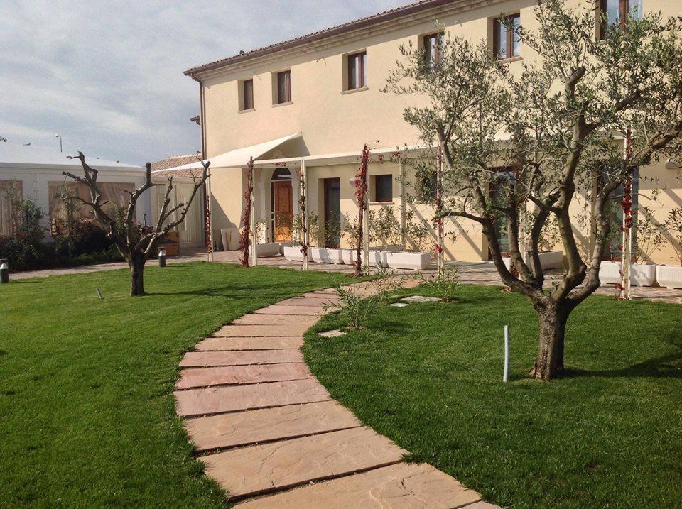 Locanda Borgognina Lucrezia Exterior photo